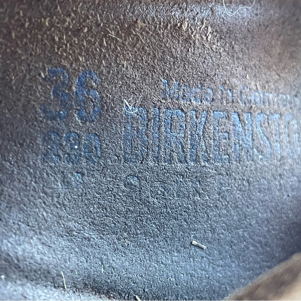 Birkenstock Arizona sandals in a taupe or beige suede leather size 5-5.5 or 36 - Picture 14 of 15